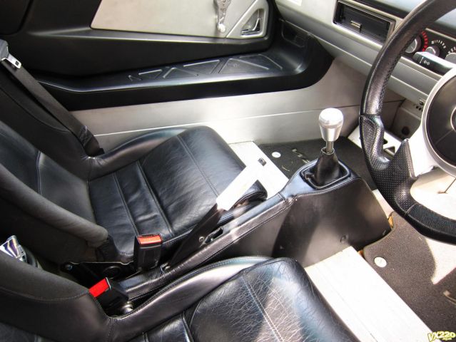 Leather covered centre console